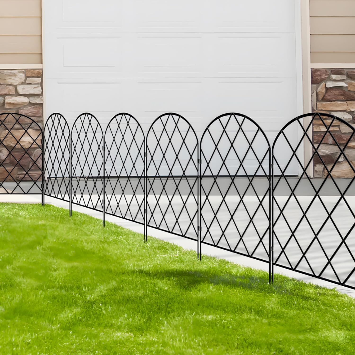 Decorative Garden Fence 61cm (H) x 33cm (W)